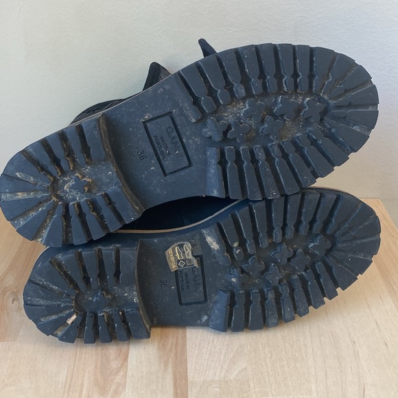 GANNI Edna Suede Ankle Boots - Picture 14 of 16